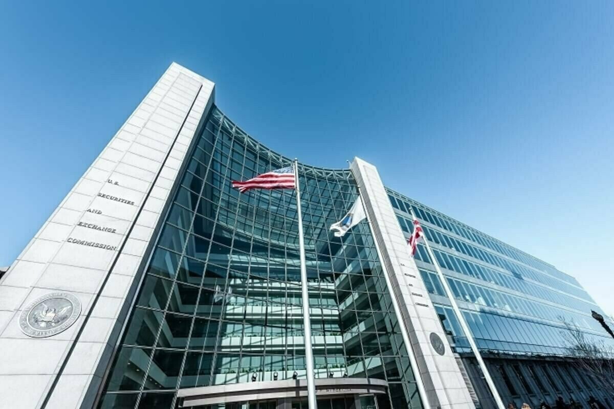 As the CFTC and SEC Crackdown on Crypto, Some Experts Believe the Regulatory Teardown Has Just Started – Here’s Why