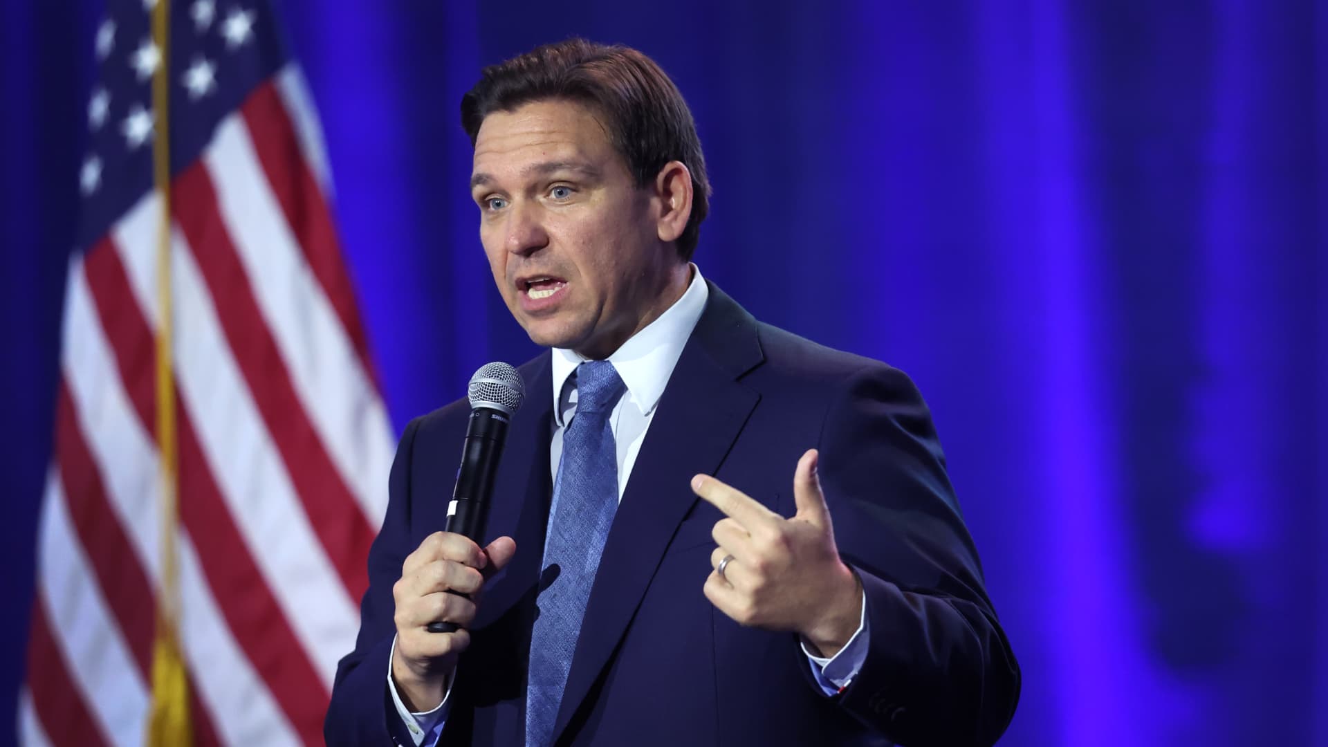 Florida Gov. DeSantis attacks Manhattan DA over possible Trump charges