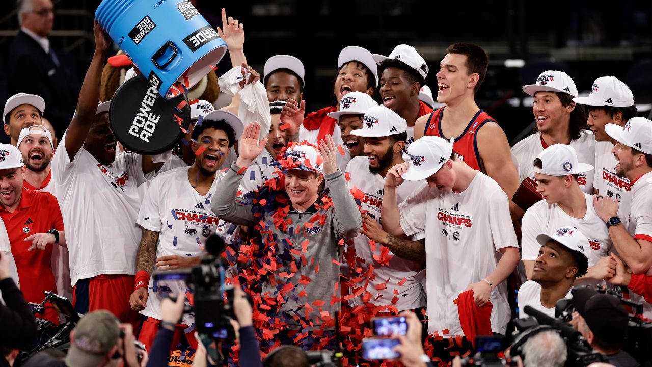 Florida Atlantic players celebrate after defeating Kansas State 79-76.