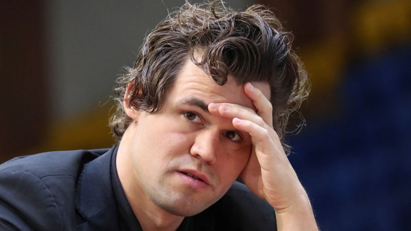 Magnus Carlsen loses his last competition as world champion after dramatic slip of his mouse