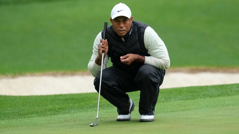 Tiger Woods makes the cut at The Masters