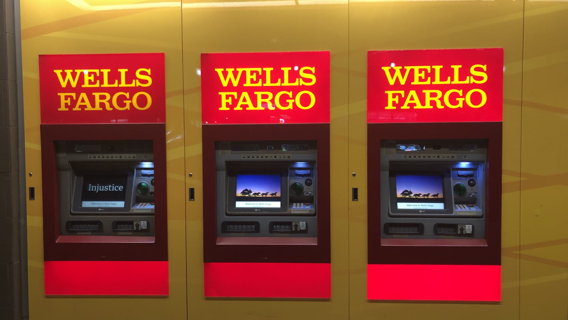 Wells Fargo’s first-quarter profit and revenue top the Street