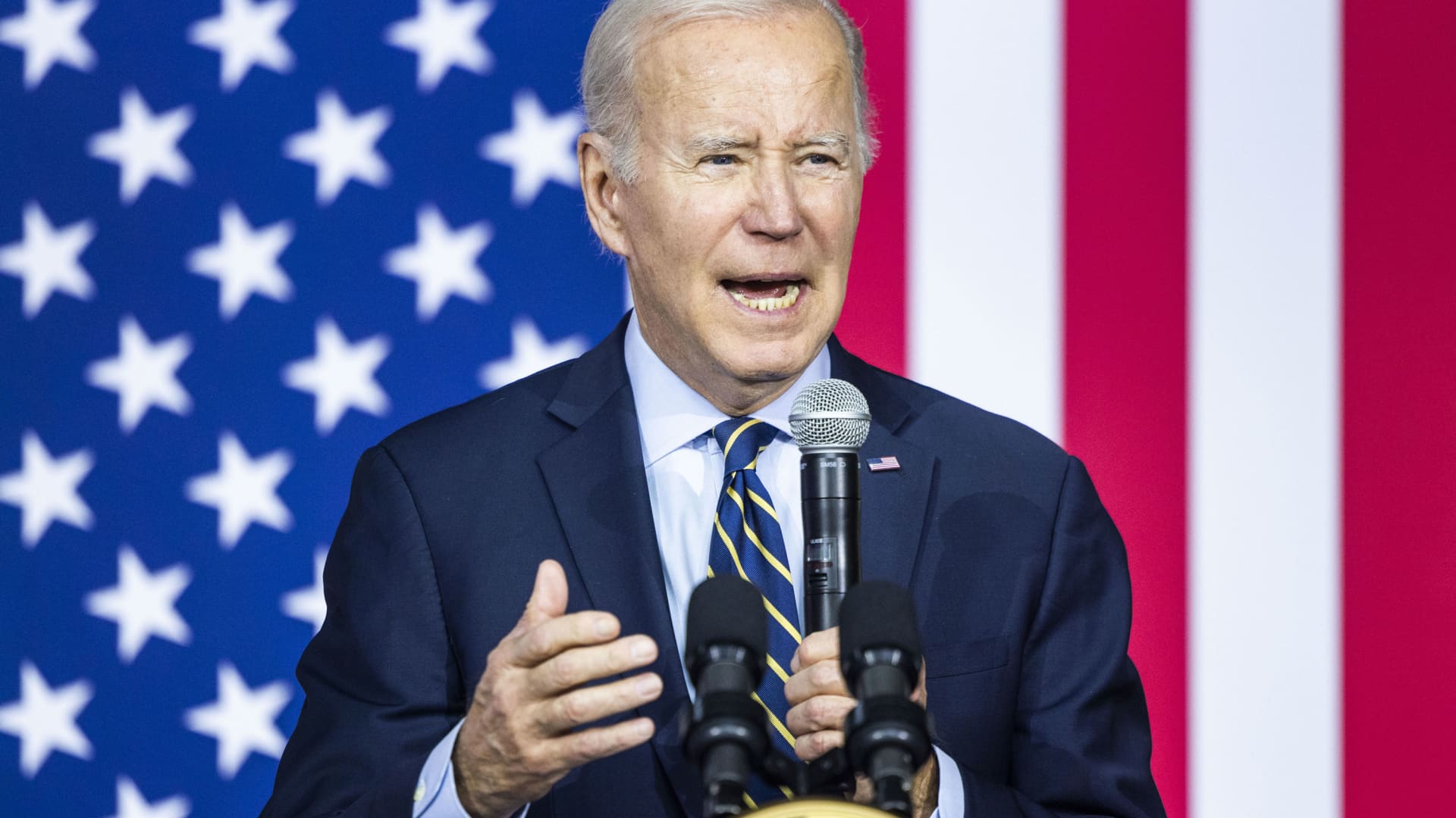 Biden slams McCarthy, tells him to ‘take default off the table’ in debt ceiling fight