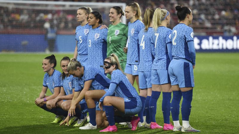 England and Australia wear nameless shirts to raise Alzheimer’s awareness