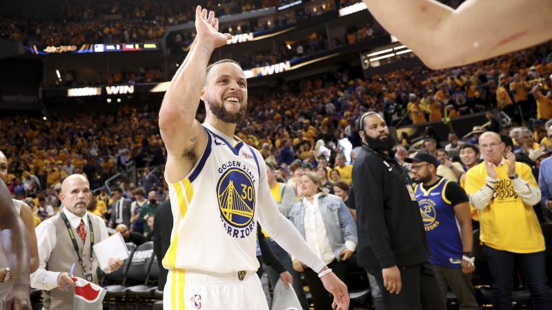 NBA playoffs: Golden State Warriors edge past the Sacramento Kings despite botched timeout to level series