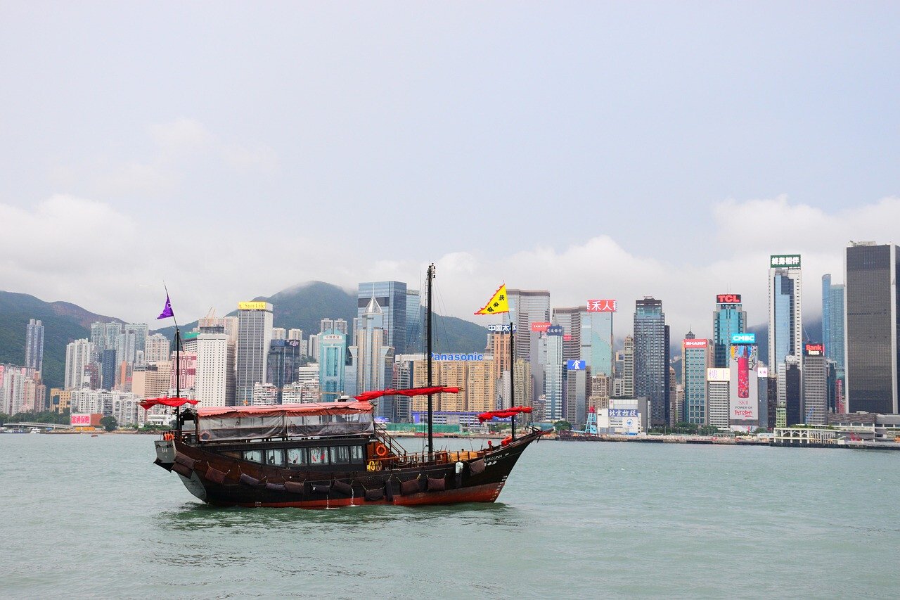 New Report: U.S. Crypto Crackdown Boosts Hong Kong’s Ambitions in Digital Asset Market – Best Crypto Destination?