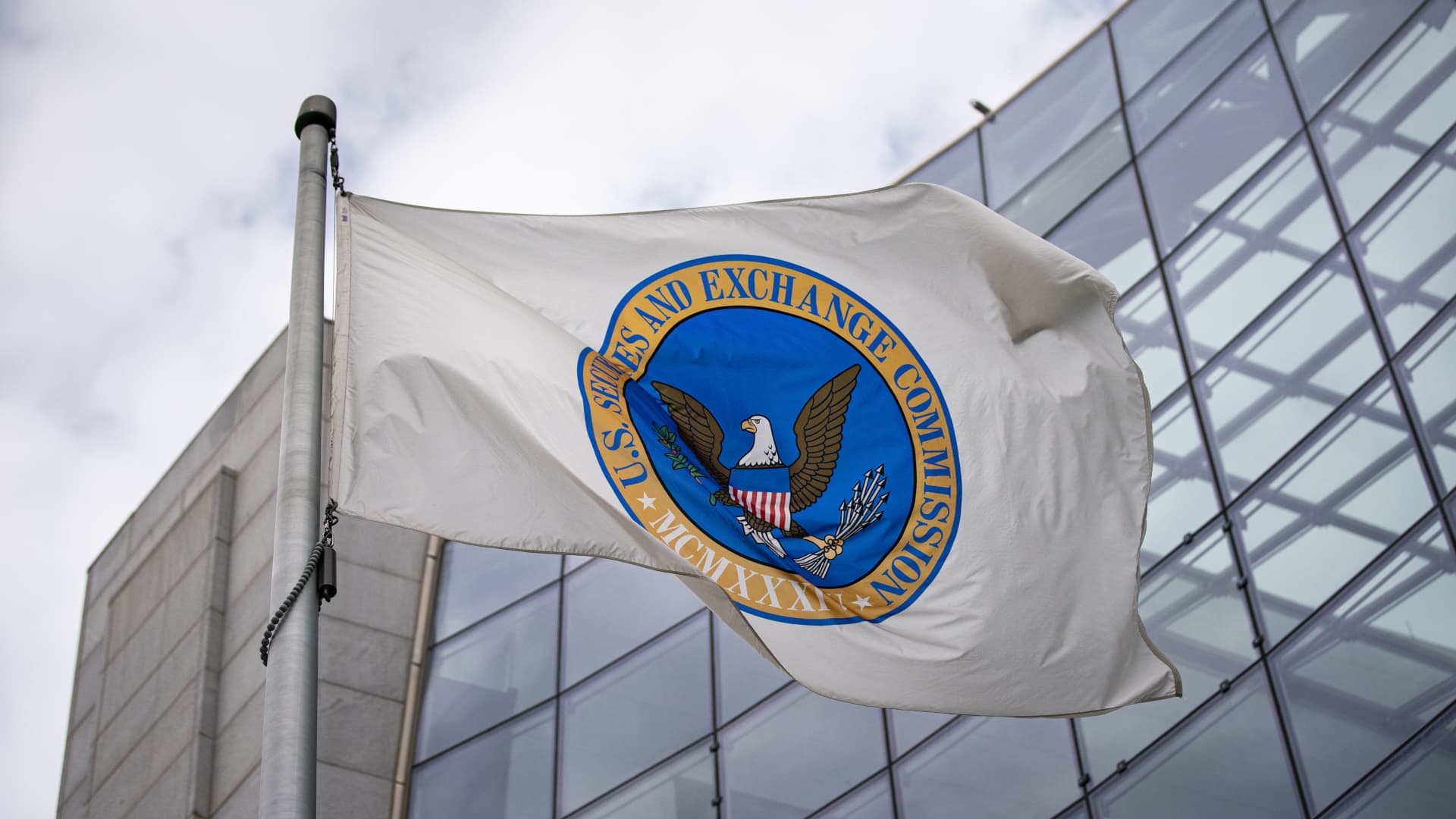 SEC awards record $279 million to whistleblower