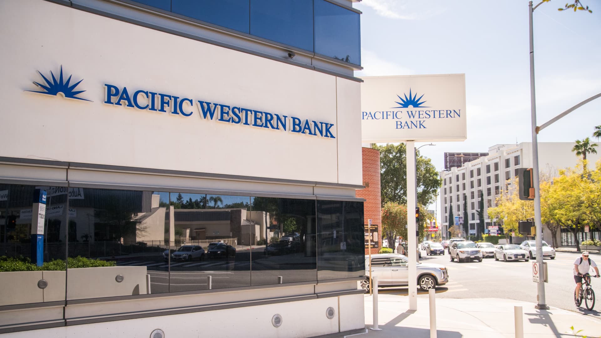 Regional bank rebound stalls on Monday as PacWest gives back much of its early trading gains