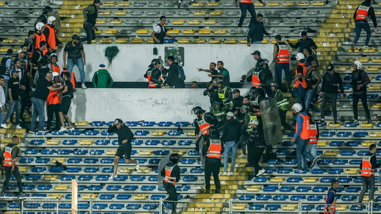 There was also unrest in the stands during the match between Raja Casablanca and Al Ahly.