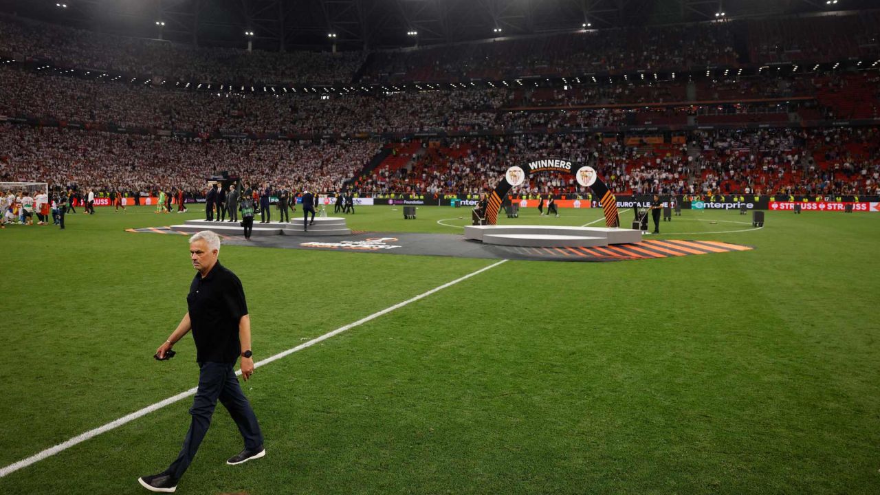 Mourinho leaves the pitch at the end of the Europa League final.