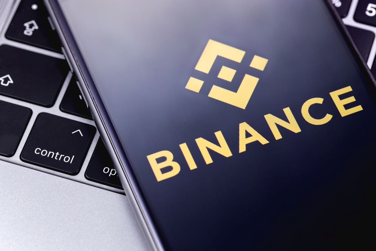 Binance’s Powerful Co-founder Yi He Breaks Silence Amidst Regulatory Turmoil