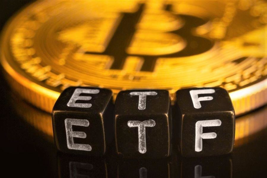 Bitcoin ETF Race Intensifies as WisdomTree and Invesco Both File Submissions Within 24 Hours Joining BlackRock