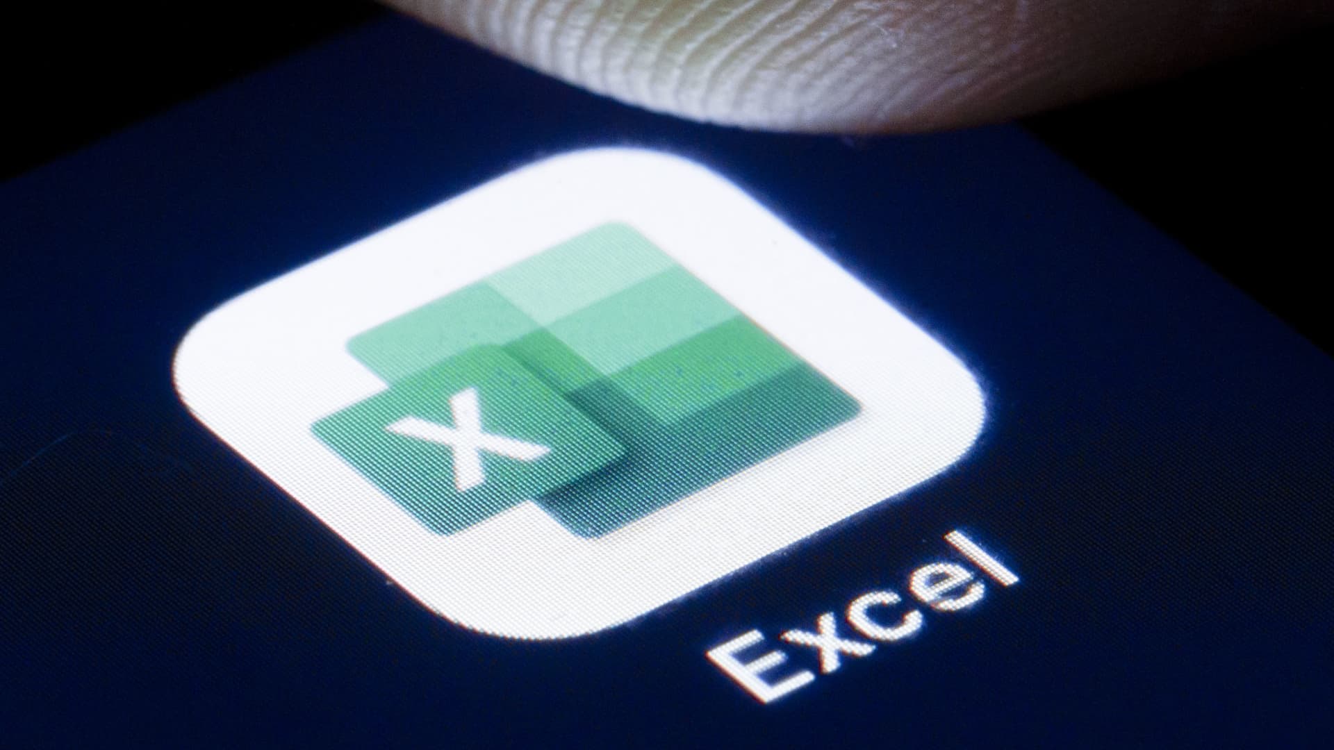 The family office for Mark Zuckerberg and Jack Dorsey backs French rival to Microsoft Excel