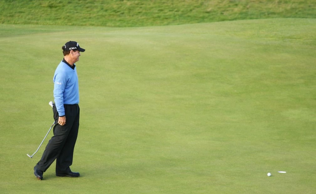 <strong>Tom Watson, British Open (2009)</strong> A five-time Open champion, Watson was a closing par away from making it six and becoming -- at 59-years-old -- the oldest major winner in golf history, at Turnberry, Scotland, in 2009. To this day, the American believes he hit the <a href="https://www.cnn.com/2022/07/13/golf/tom-watson-open-st-andrews-spc-intl/index.html" target="_blank">"perfect"</a> approach to the 18th green, only for strong winds to whisk his shot past the flag and into long grass. Watson rallied to bogey the hole, but was comprehensively defeated by compatriot Stewart Cink in the subsequent playoff.