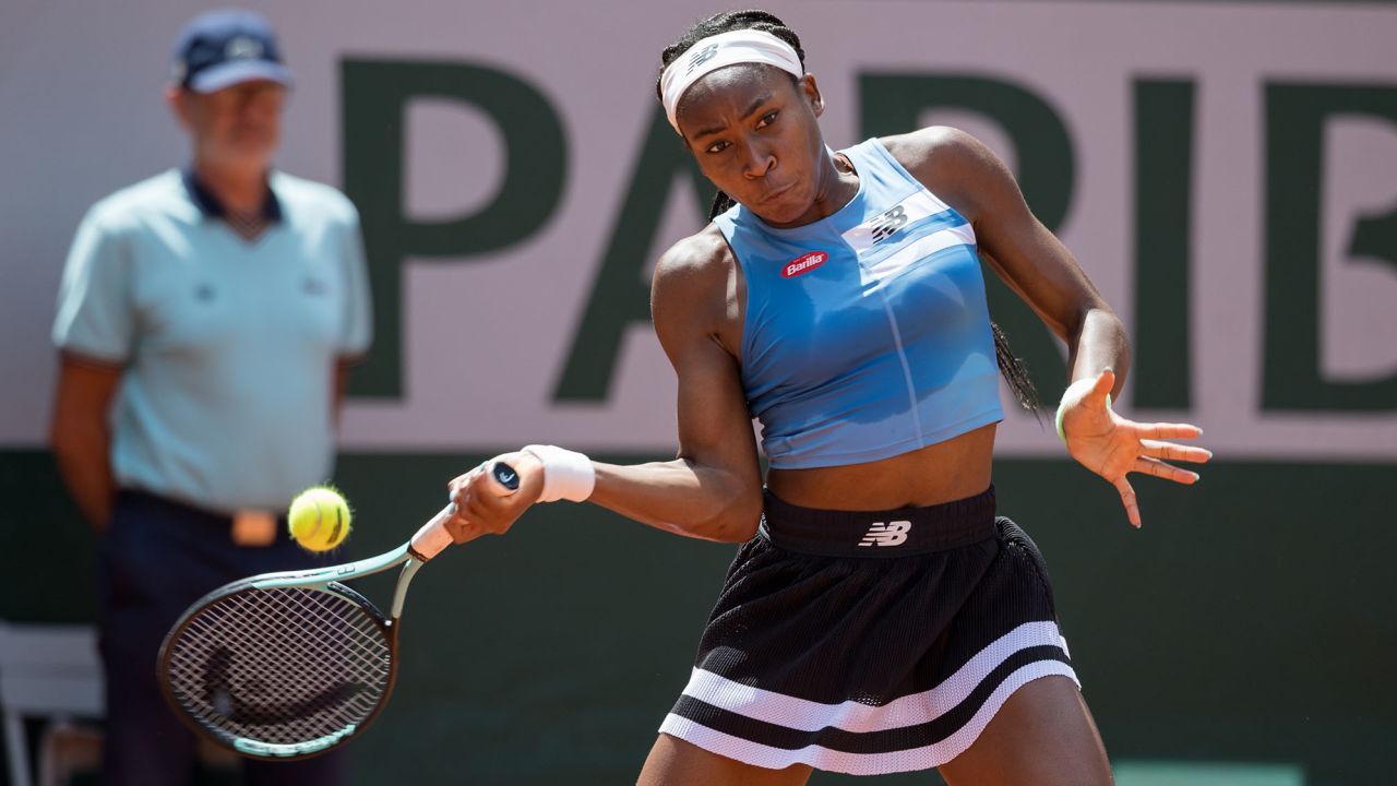 Gauff plays a forehand during the 2023 French Open.