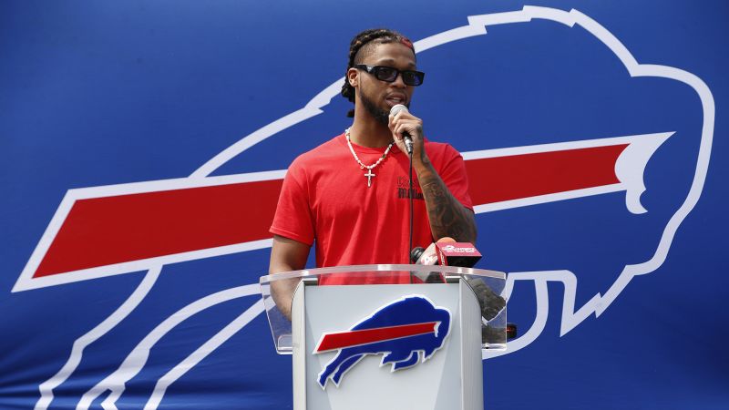 Wearing a helmet, Damar Hamlin participates in full Buffalo Bills practice