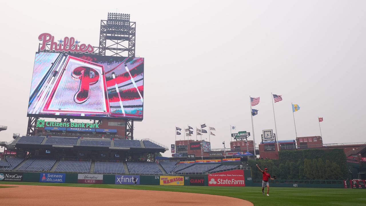 Zack Wheeler of the Philadelphia Phillies warms up at Citizens Bank Park on Wednesday.