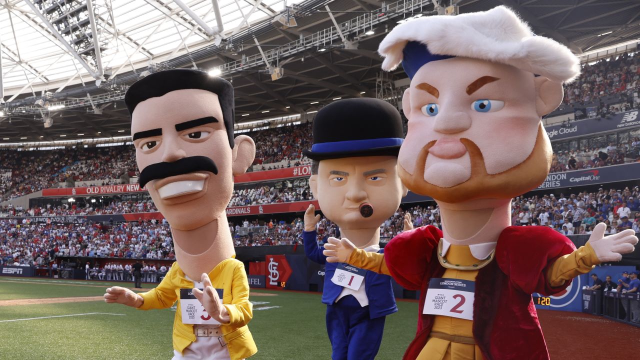 Baseball - Major League Baseball - St. Louis Cardinals v Chicago Cubs - London Stadium, London, Britain - June 25, 2023
Characters dressed as Freddie Mercury, Winston Churchill and Henry the 8th have a race as part of the entertainment Action Images via Reuters/Andrew Couldridge