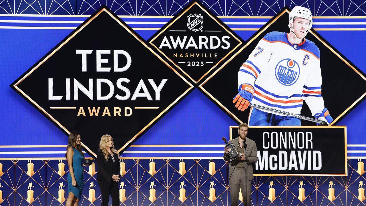 NASHVILLE, TENNESSEE - JUNE 26: Connor McDavid of the Edmonton Oilers receives the Ted Lindsay Award during the 2023 NHL Awards at Bridgestone Arena on June 26, 2023 in Nashville, Tennessee. (Photo by Jason Kempin/Getty Images )