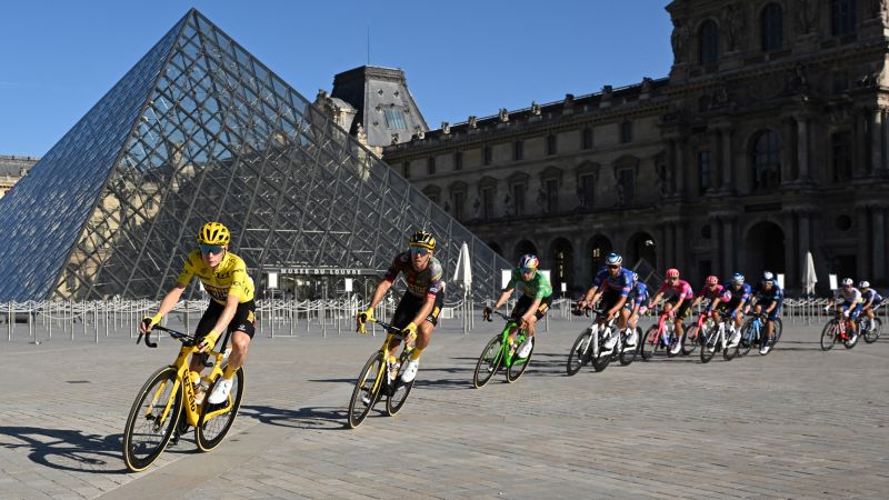 Tour de France overshadowed by safety concerns following death of Swiss rider Gino Mäder