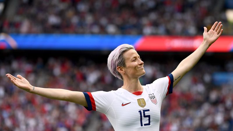 Megan Rapinoe announces she will retire at the end of the season