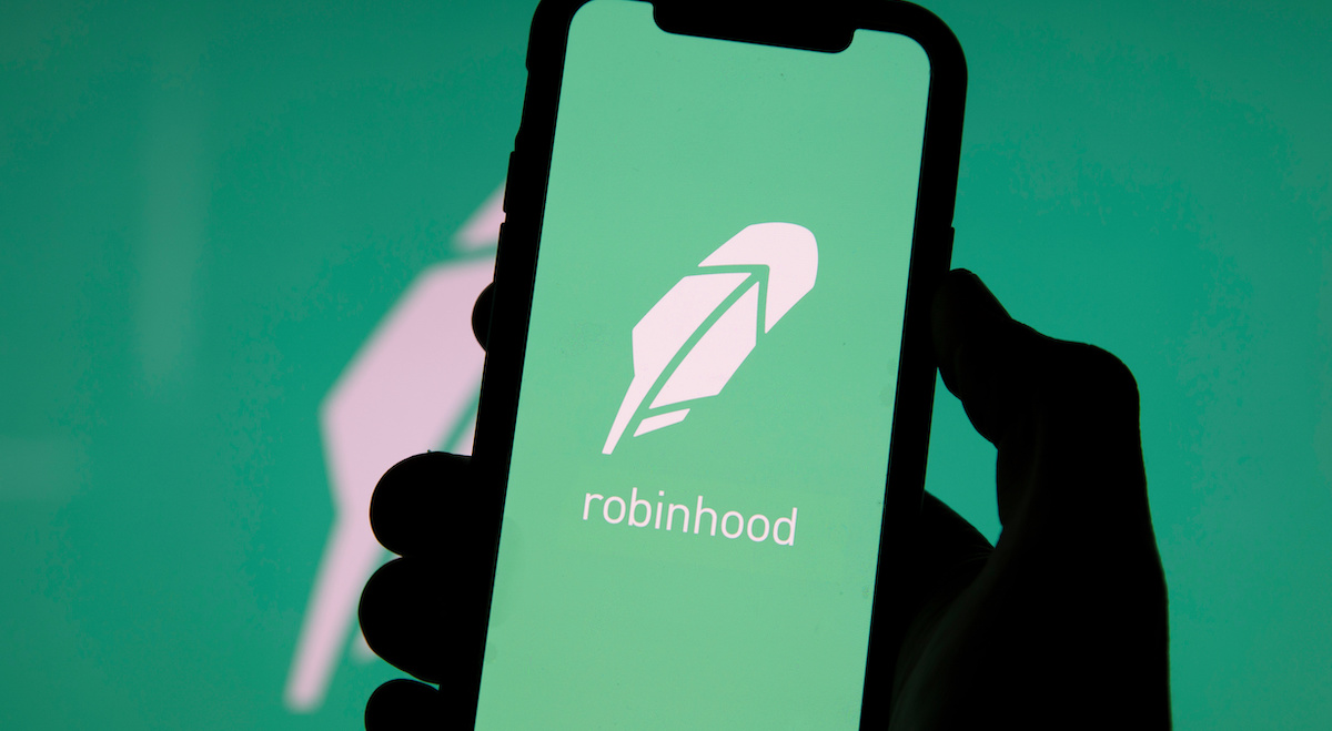 Robinhood Delists Cardano, Polygon and Solana Following SEC Labeling Them As Securities