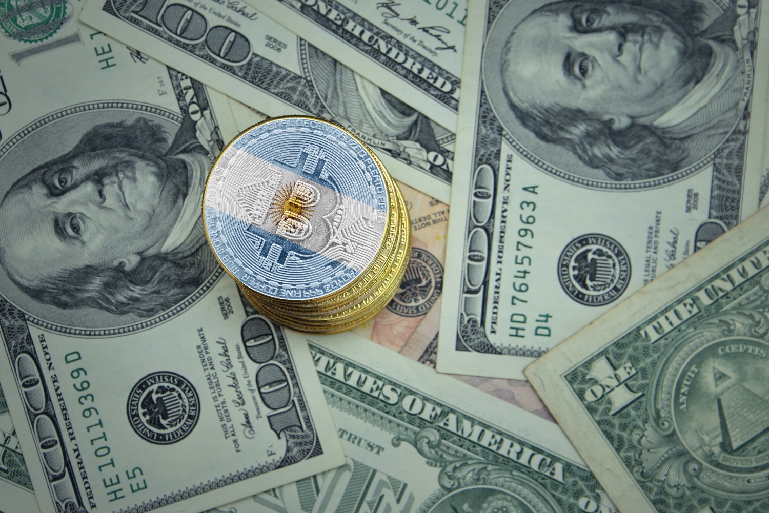 Lawyer Says Argentina Should Bin Dollarization Plans, Adopt BTC