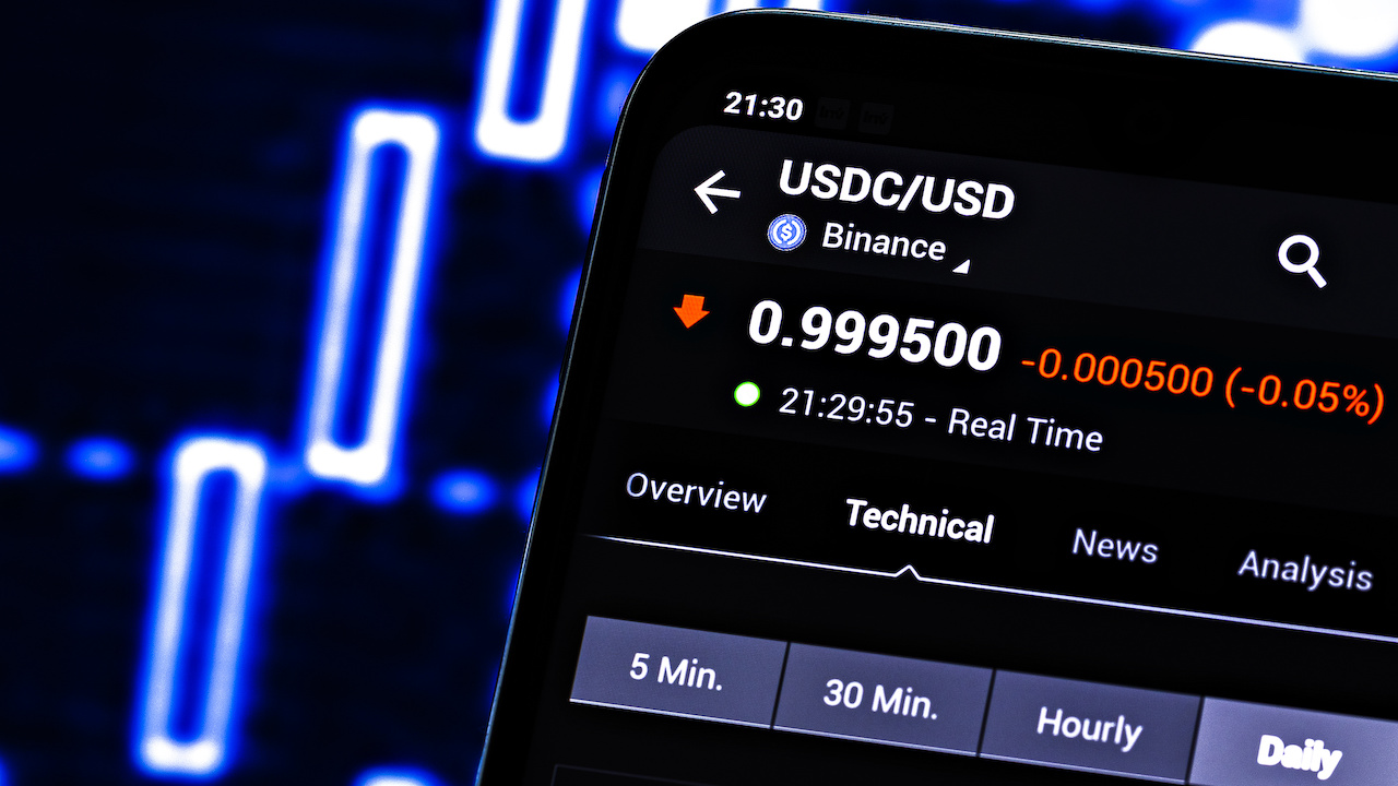 Circle USDC-Issuer Taps Ex-Regulator as Chief Legal Officer in Regulatory Push