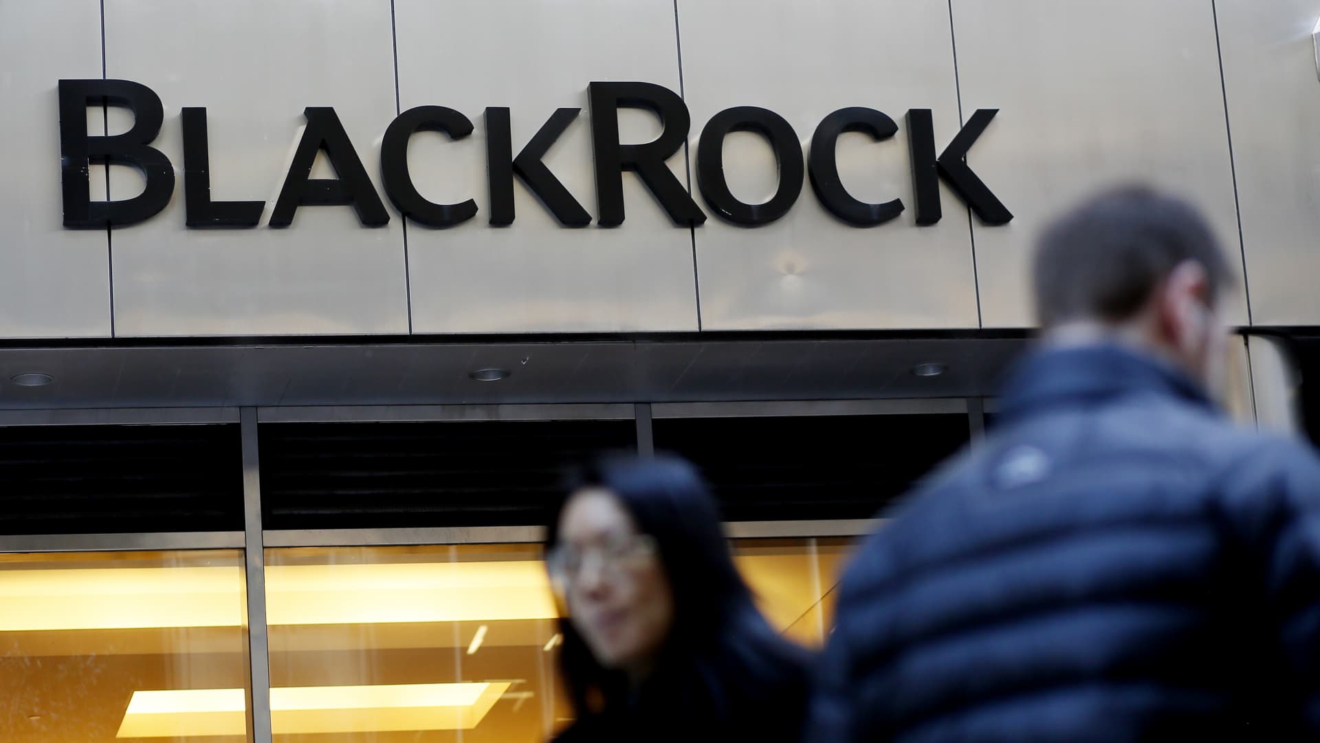 BlackRock returns to India, joining forces with Indian tycoon Mukesh Ambani’s financial arm