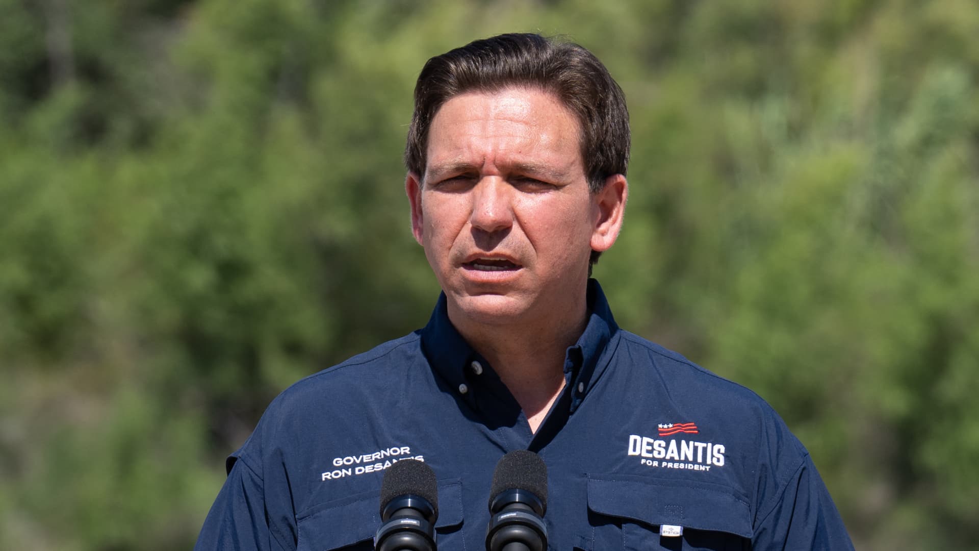 DeSantis is unhurt in a car accident in Tennessee while traveling to presidential campaign events