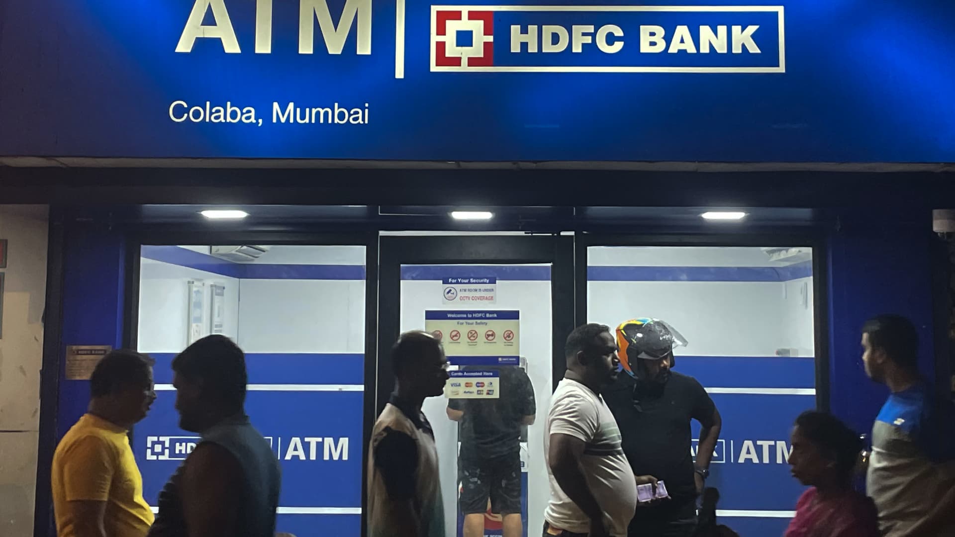 HDFC Bank director says Indian mega merger won’t face ‘insurmountable challenges’