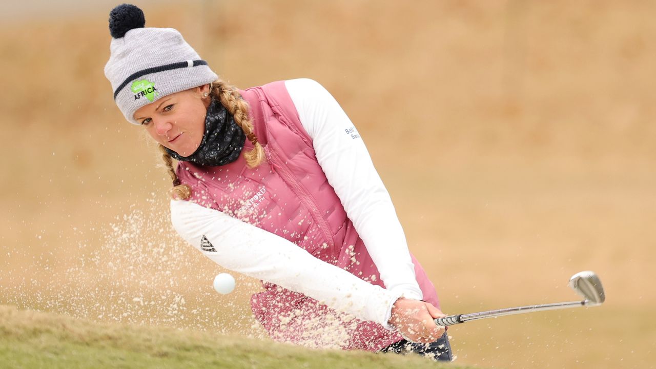 HOUSTON, TEXAS - DECEMBER 14: Amy Olson of the United States  plays a shot from a bunker on the 17th hole during the continuation of the final round of the 75th U.S. Women's Open Championship at Champions Golf Club Cypress Creek Course on December 14, 2020 in Houston, Texas. (Photo by Carmen Mandato/Getty Images)