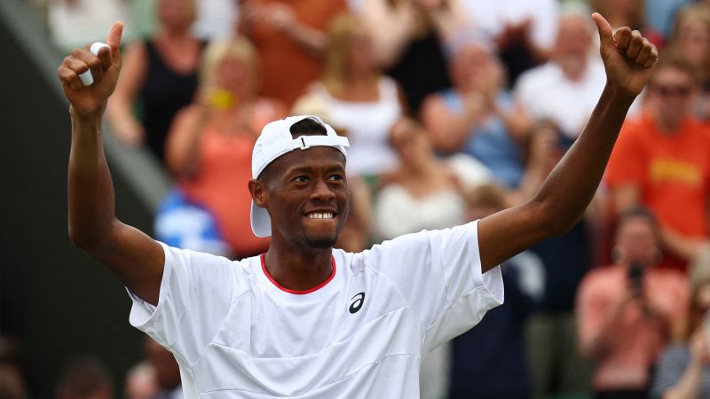 American Christopher Eubanks upsets Stefanos Tsitsipas to keep Wimbledon dream run alive