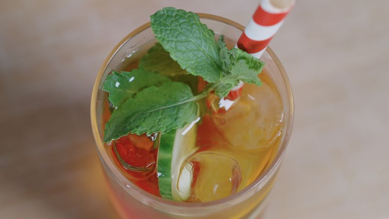 This summer cocktail is the official drink of Wimbledon. Here’s how to make it