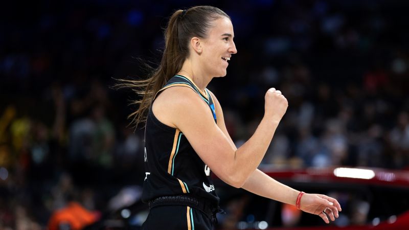 Sabrina Ionescu sets WNBA and NBA all-time record in three-point contest