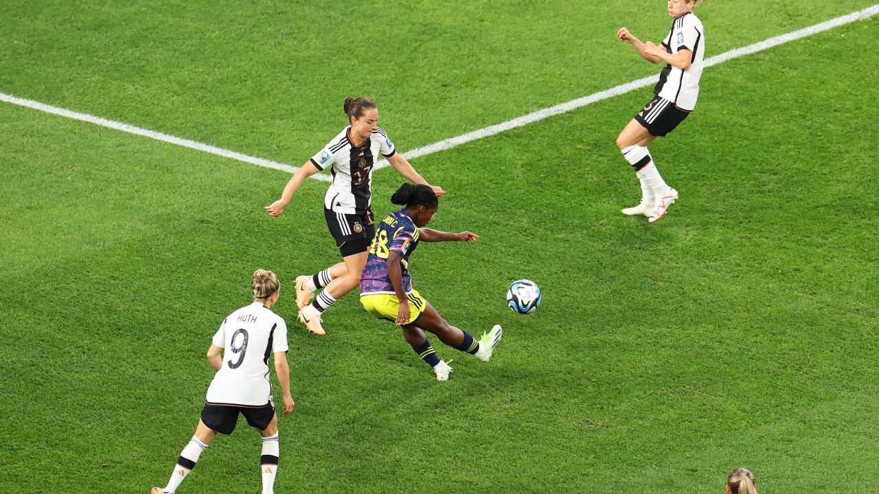 SYDNEY, AUSTRALIA - JULY 30: Linda Caicedo of Colombia scores her team's fist goal during the FIFA Women's World Cup Australia & New Zealand 2023 Group H match between Germany and Colombia at Sydney Football Stadium on July 30, 2023 in Sydney, Australia. (Photo by James Chance/Getty Images)