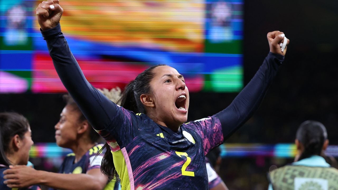 Manuela Vanegas celebrates after winning Colombia the game in the 97th minute.