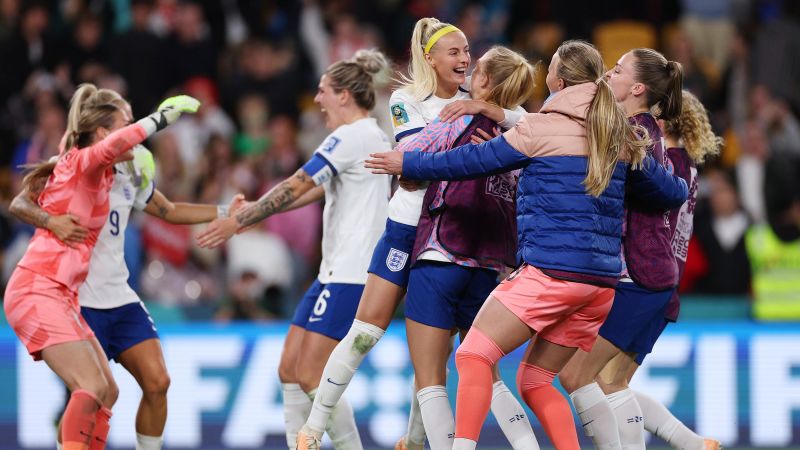 England has player sent off but advances to Women’s World Cup quarterfinals after penalty shootout win over Nigeria