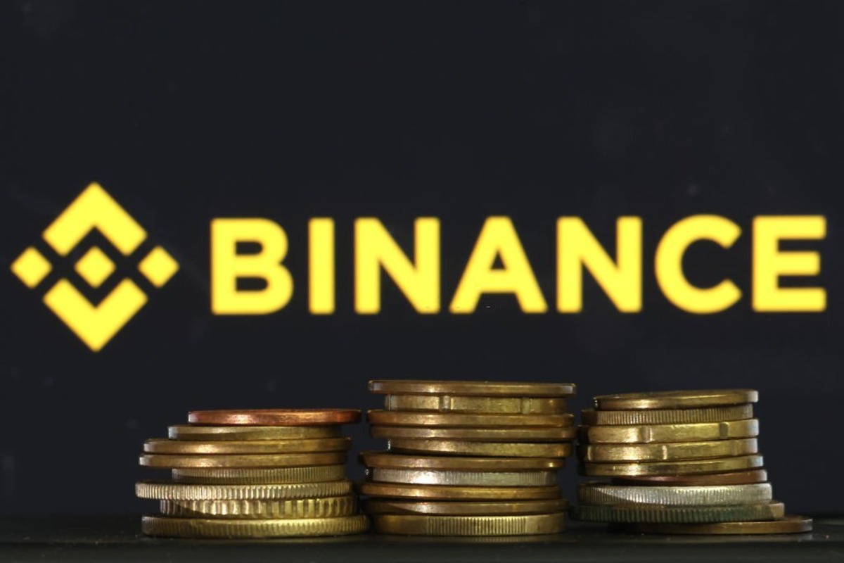 Binance CEO CZ Explores Diversifying Stablecoin Strategy, Eyes Smaller Algorithmic Tokens