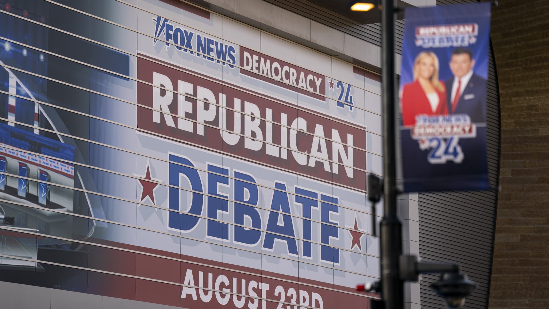 Private jets, luxury hotels: For wealthy donors, the Republican debate is a grand ole party