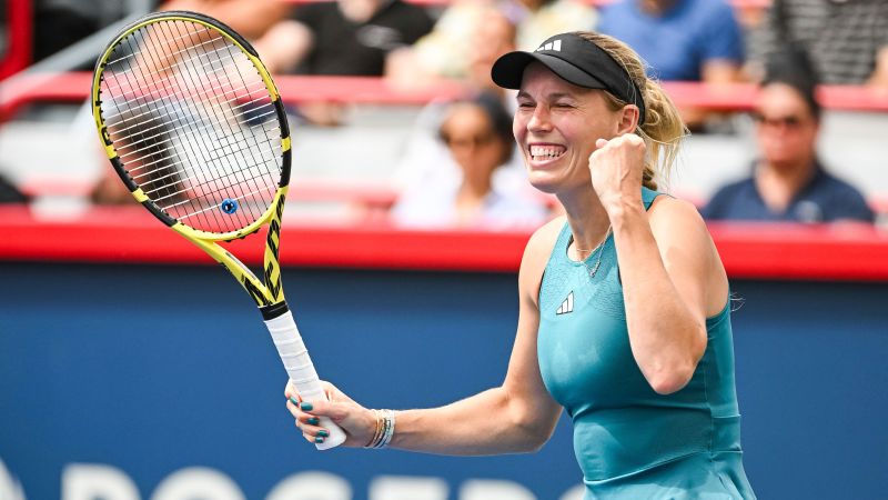 Caroline Wozniacki makes winning return to tennis after three-year absence