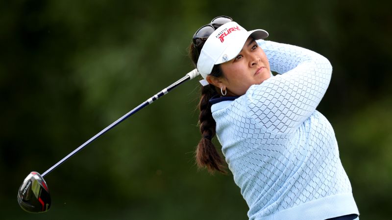 Women’s Open: American Ally Ewing endures tough third round as rivals pile on pressure at Walton Heath