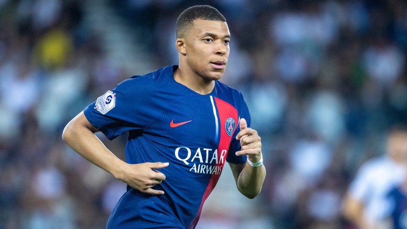 Kylian Mbappé reinstated into PSG’s first-team squad after ‘positive talks’ with the club