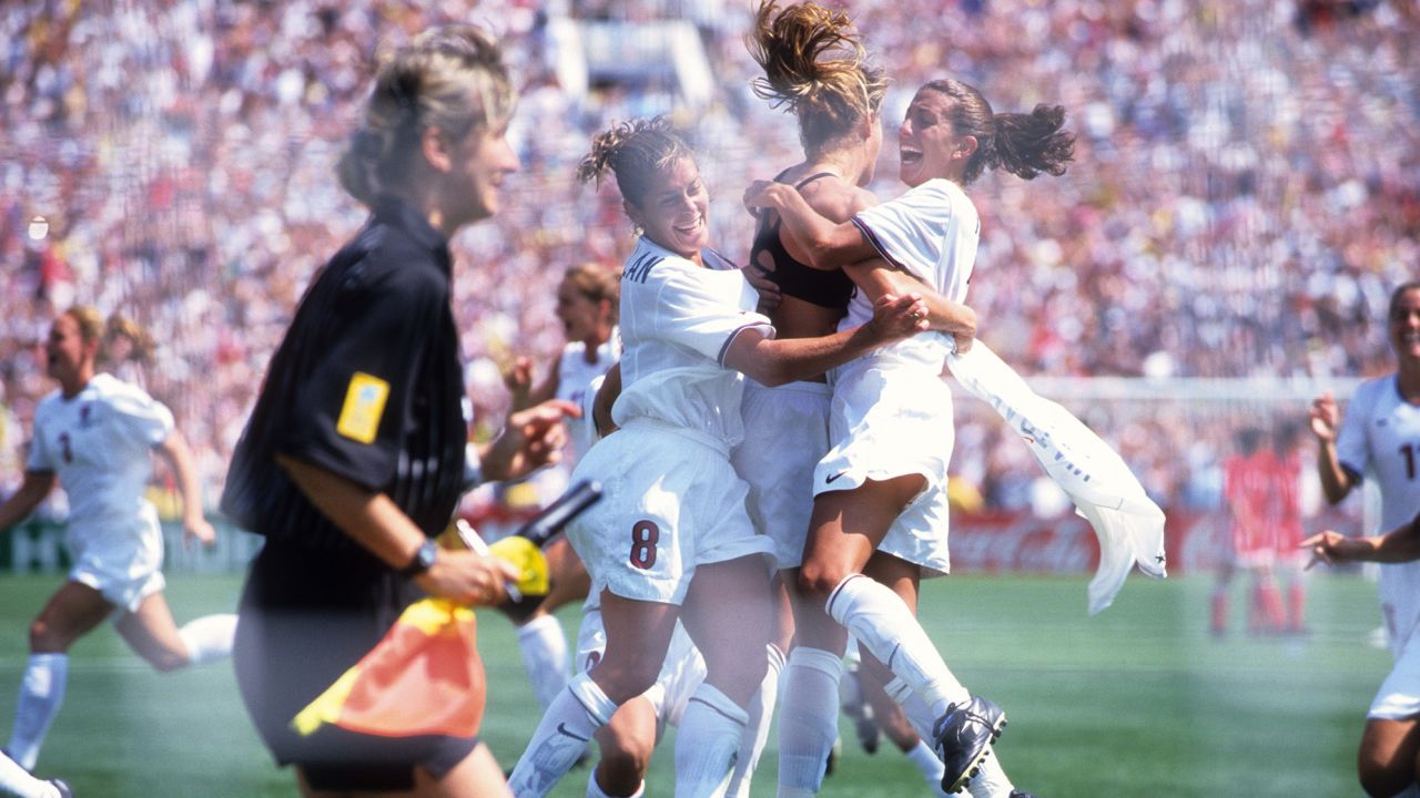 Soccer: FIFA World Cup Final: USA Brandi Chastain (6) victorious with Shannon MacMillan (8) and Kate Sobrero (20) after scoring game winning goal on penalty kick vs China at Rose Bowl Stadium.
Pasadena, CA 7/10/1999
CREDIT: Robert Beck (Photo by Robert Beck /Sports Illustrated via Getty Images)
(Set Number: X58263 TK4 R4 F25 )