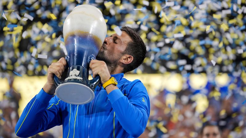 Novak Djokovic edges past Carlos Alcaraz to capture first tournament title in return to US soil