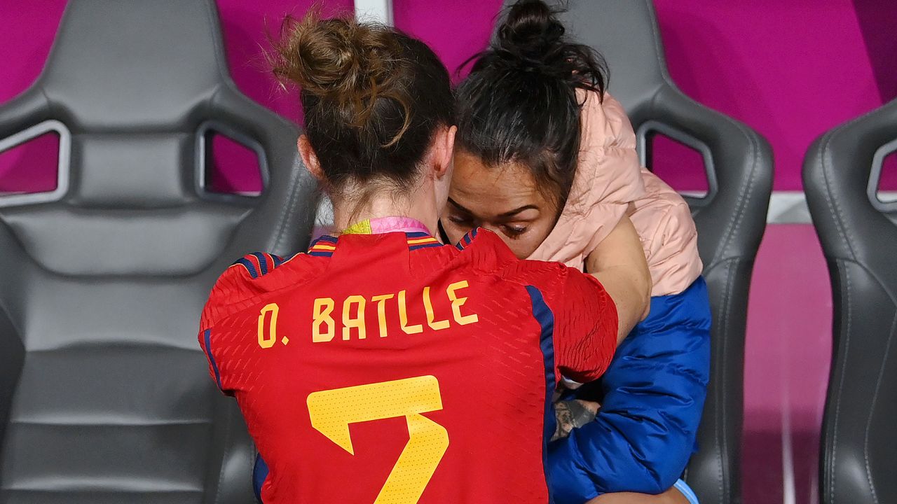 SYDNEY, AUSTRALIA - AUGUST 20: Lucy Bronze of England is consoled by Ona Batlle of Spain after the FIFA Women's World Cup Australia & New Zealand 2023 Final match between Spain and England at Stadium Australia on August 20, 2023 in Sydney, Australia. (Photo by Justin Setterfield/Getty Images)