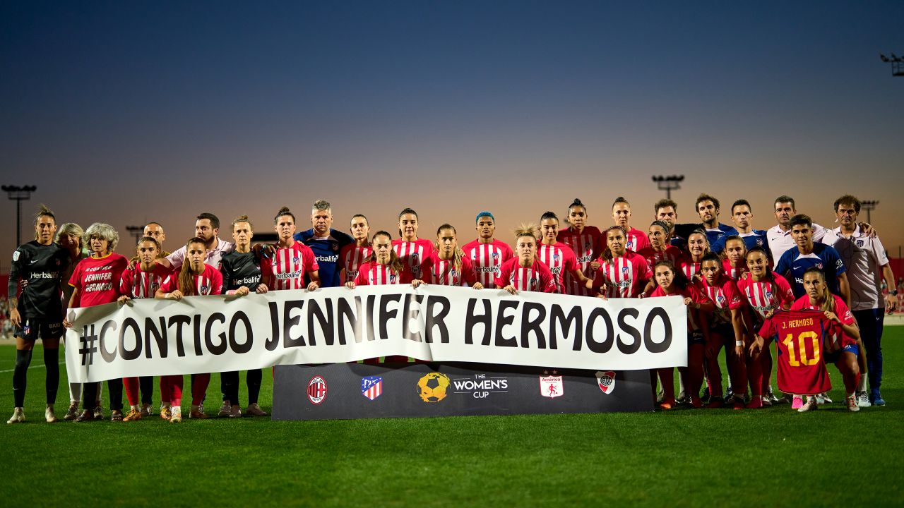 Atletico Madrid players line up for a photograph in support of Jennifer Hermoso in Madrid on Saturday.