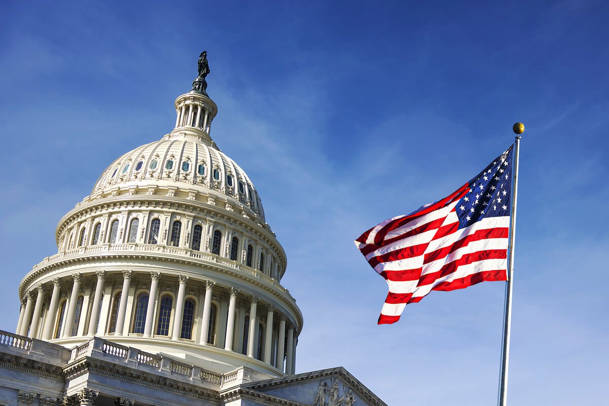 US Senator Says Lack of Regulatory Clarity is Driving Crypto Outside the United States