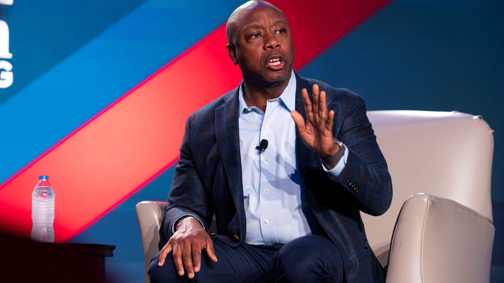 Pro-Tim Scott super PAC picks billionaire tech executive to be finance chair