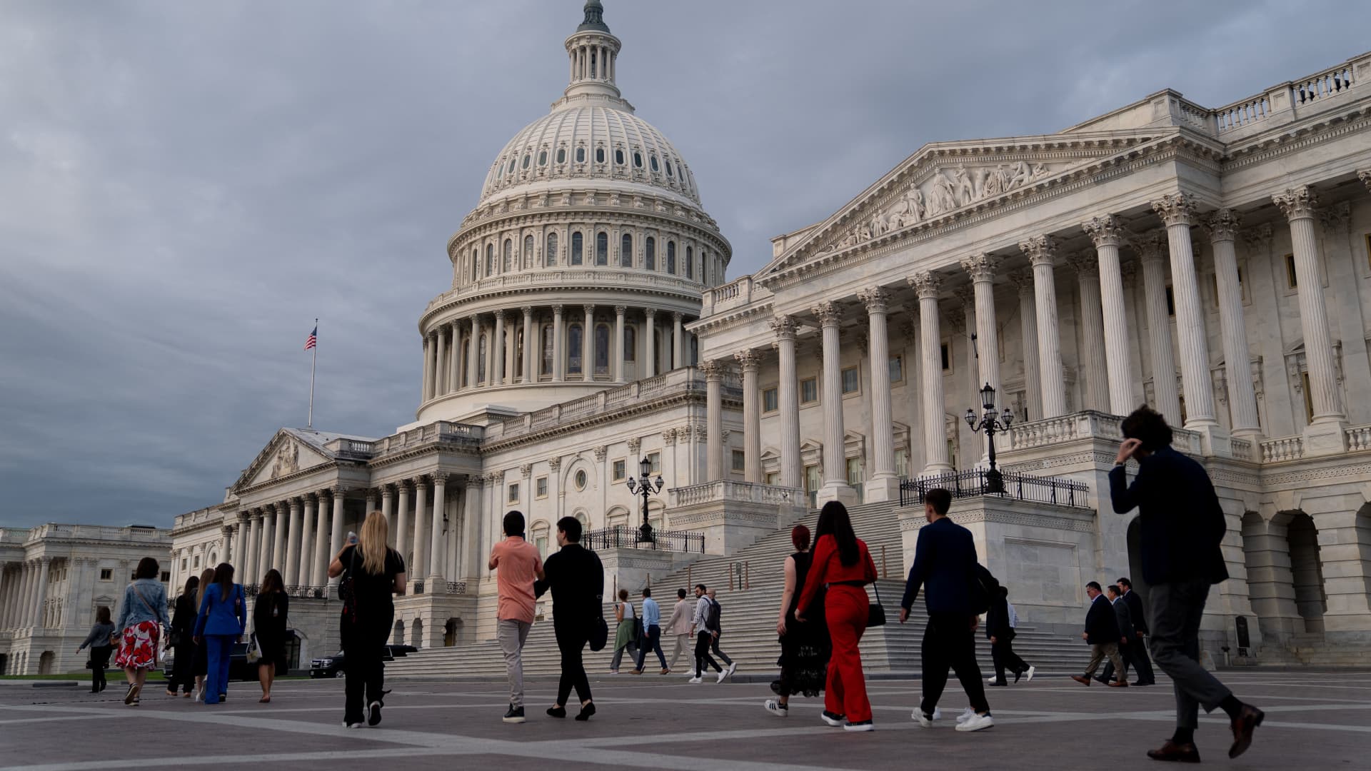 U.S. Capitol Police give all-clear after evacuating headquarters due to ‘suspicious vehicle’